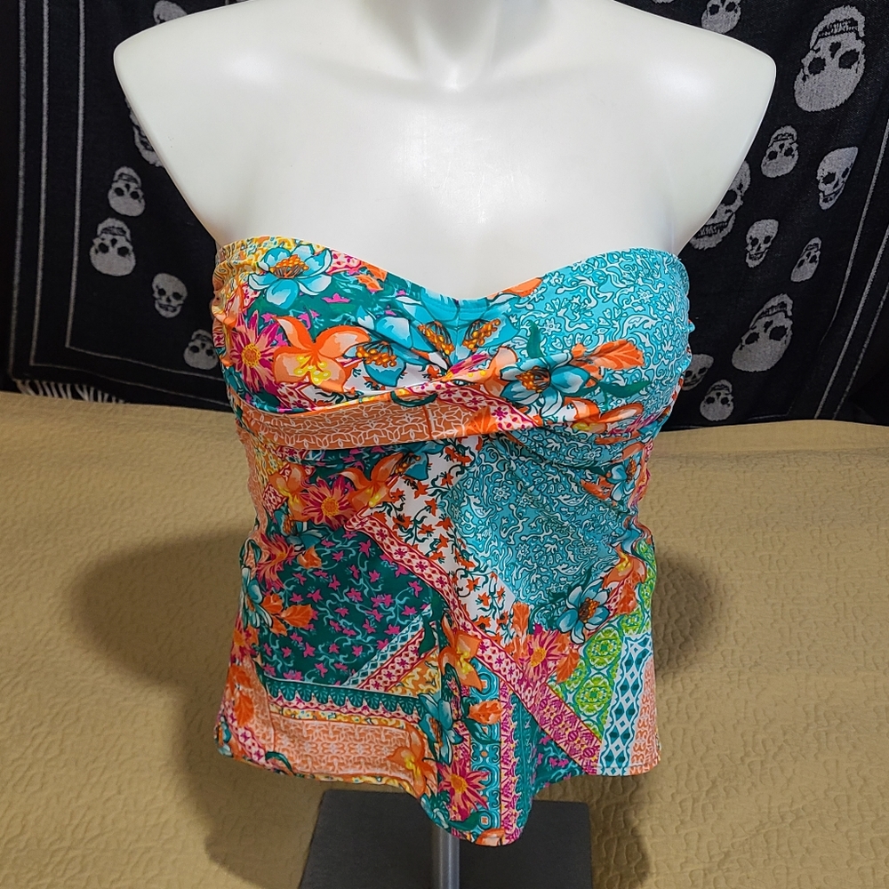 Into the Bleu floral tankini size 12
